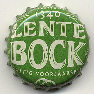 15647